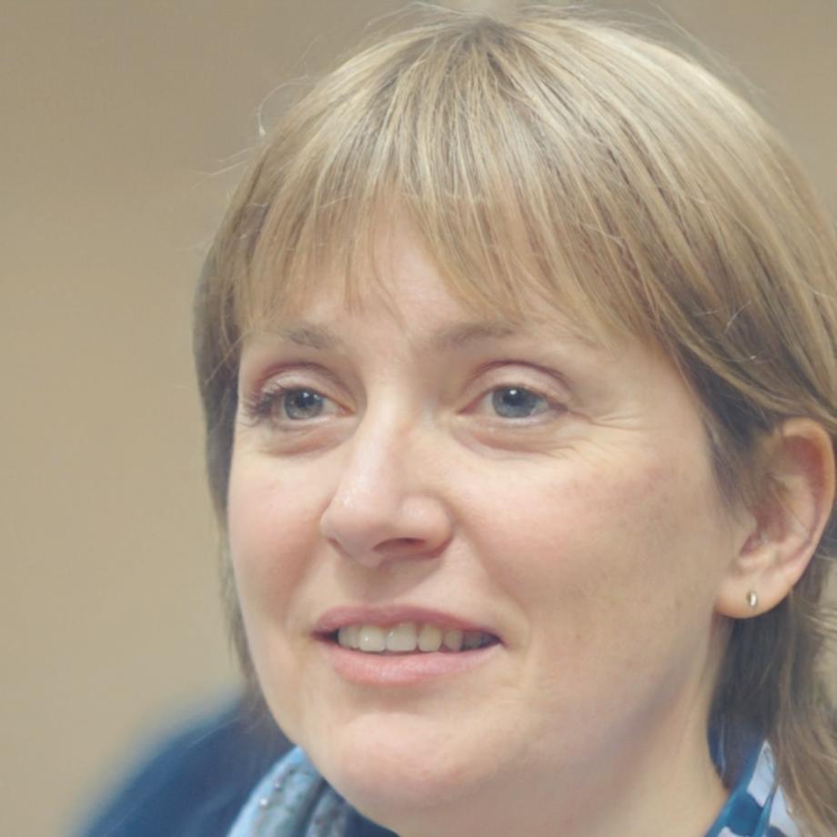 Maeve Cullinan, Director of Financial Education at brenolixave